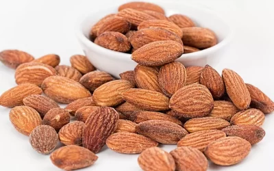 What are Almonds? How is it used?